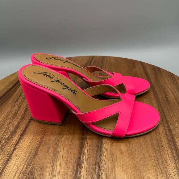 Free People Charlie V Sandals Womens Size 6 / 36 Neon Pink Casual Comfort Heels - Picture 1 of 8